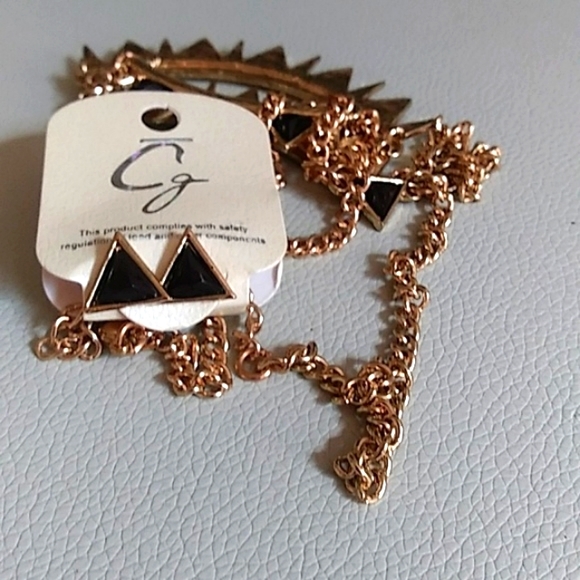 NWT Black And Gold Stament Necklace And Earrings Studs Jewelry Set. - Picture 7 of 17